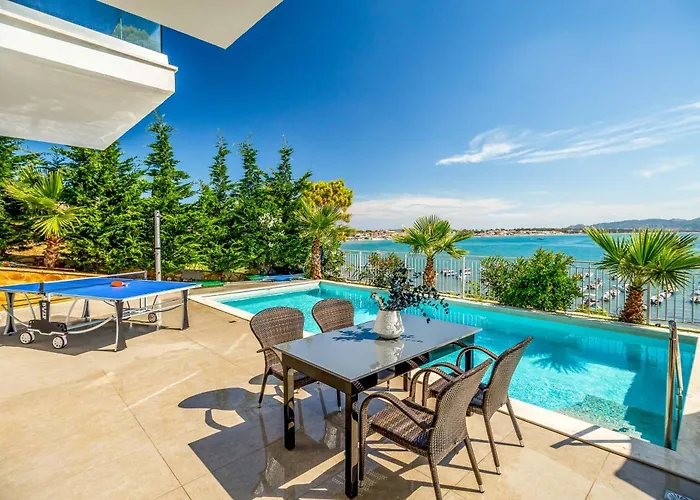 Bay View Ii Villa *